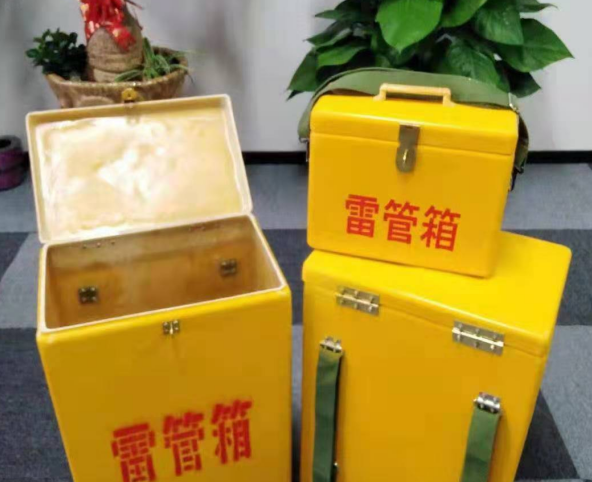 丁青玻璃钢雷管箱有哪些特点